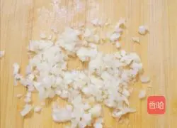Illustration of how to make cold shredded dried tofu 3
