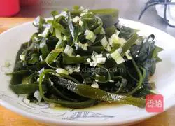 Illustration of how to make cold vegetable kelp shreds 6