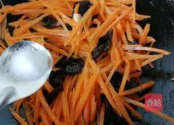 Stir-fry carrot shreds Illustration of how to do it 7