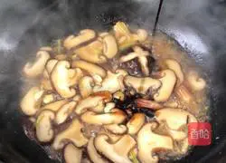 Illustration of Stir-fried Chinese Cabbage with Mushrooms 10