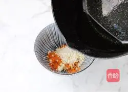 Illustration of how to make pan-fried cumin tofu 6