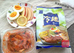 Illustration of how to make Korean cold noodles 1