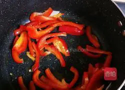 Stir-fried zucchini# Summer Refreshing Light Food# Recipe Illustration 7