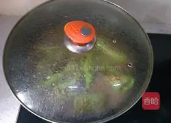 Illustration of braised peppers in sauce 13