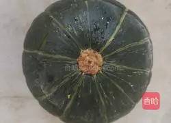 Illustration of how to make a shy pumpkin cup 6