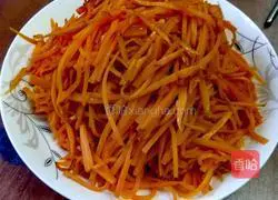 Illustration of how to stir-fry shredded carrots 5