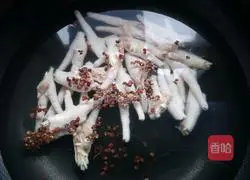 Illustration of how to make cold chicken feet 4