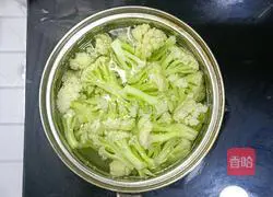 Illustration of how to make tomato and cauliflower 4