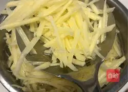 How to make fried shredded potatoes Illustration 6