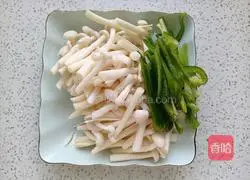 Illustration of how to make fried white jade mushrooms 3