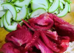 Fried tomatoes and zucchini Practice illustration 2