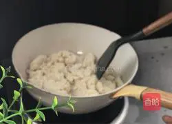 Illustration of how to make pepper and fried bean dregs 4