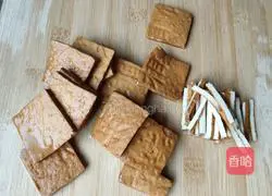 Illustration of how to make stir-fried pickles 1