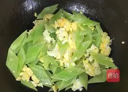 Fried lettuce and eggs Illustration of how to do it 7