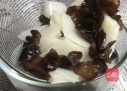 Illustration of how to make fungus mixed with yam 9