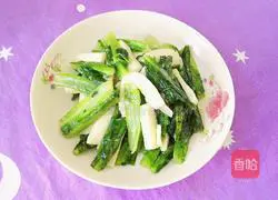 Illustration of how to make fried yam and lettuce 12