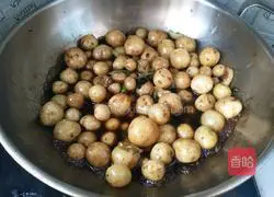 Illustration of how to make small potatoes and pickles 6