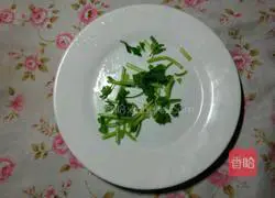 Illustration of how to make shredded chicken mixed with spring bamboo shoots 4