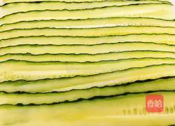 Illustration of how to make cold preserved egg cucumber 2