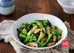 Broccoli stir-fry Illustration of how to make shiitake mushrooms 11