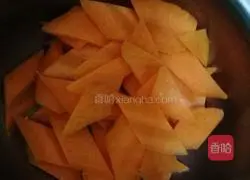 Illustration of four-color stir-fry 2