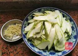 Illustration of how to make Yunnan melon with oyster sauce 2
