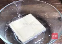 Illustration of how to make Malantou mixed with tofu 2