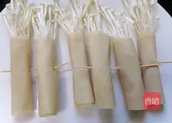 Illustration of how to make enoki mushroom rolls with bean skin 3 