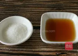 Illustration of how to mix shredded white radish 6