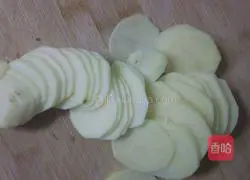 zi Illustration of how to make potato slices 2