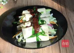 Illustration of how to make three silk rolls 16