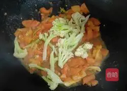 Illustration of how to cook cauliflower with tomatoes 4