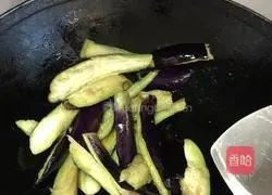 Illustration of making Northeastern tomato sauce 3