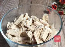 Illustration of how to stir-fry yuba with chili pepper 5 