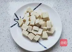 Illustration of how to make toon tofu soup 5