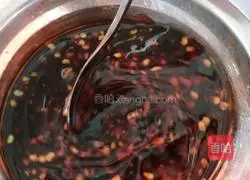 Illustration of how to make cold garlic and spicy chicken feet 5