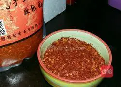 How to make spicy oil Illustration 2