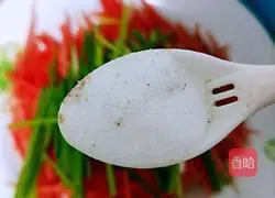 Illustration of how to make stir-fried carrots 8