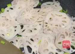Stir-fried lotus root Illustration of how to make slices 4