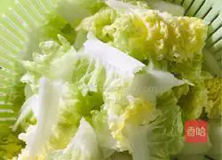 Illustration of how to make stir-fried cabbage 2