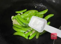 Illustration of how to make stir-fried sweet beans 6