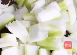 Stir-fried double peppers Illustration of how to make winter melon 1