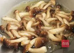 Illustration of how to cook Japanese tofu with crab mushrooms 4