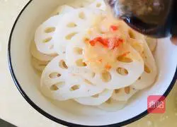 Illustration of how to make sweet and sour lotus root slices 11