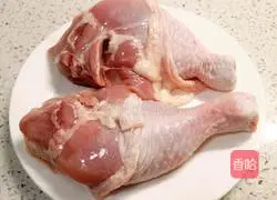 Illustration of how to make cold shredded chicken legs 1