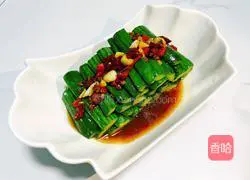 Illustration of how to make spicy cucumber salad 10