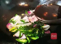 Illustration of how to make fried tofu with green onions 3