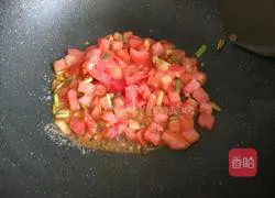 Illustration of how to make tomato scrambled eggs (same ingredients but different methods) 11