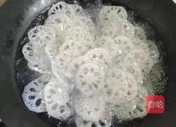 Thai spicy and sour lotus root slices recipe 3