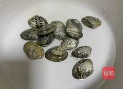 Illustration of how to make spicy and sour clams 2